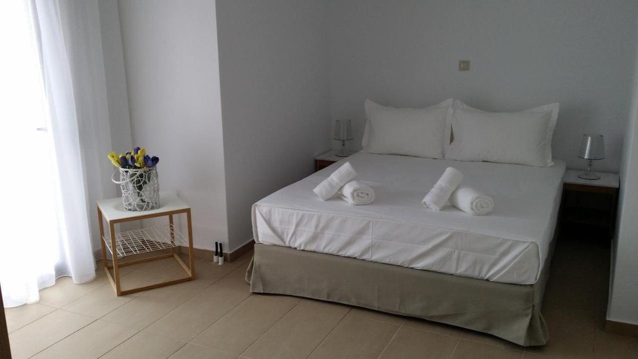 Niovi Boutique Apartments Afytos Exterior foto