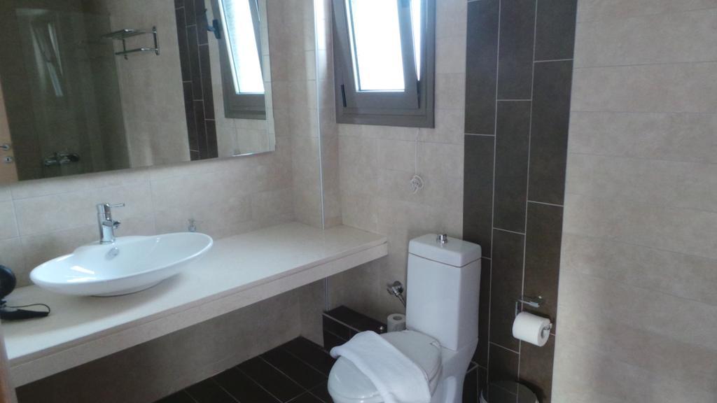 Niovi Boutique Apartments Afytos Quarto foto